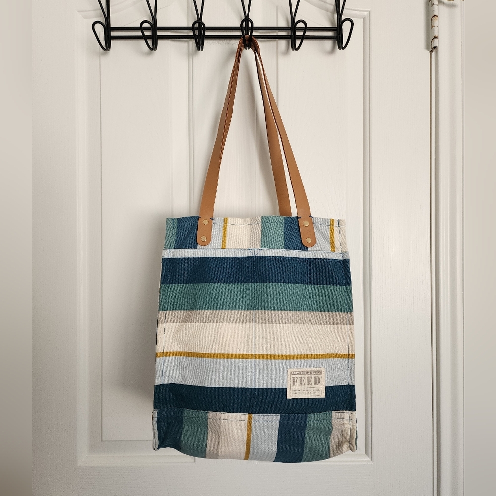 Feed Market Tote In Coastal Blue Stripe